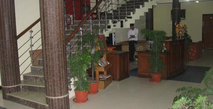 Treebo Trend Mussoorie Club Hotel Dehradun Exterior photo